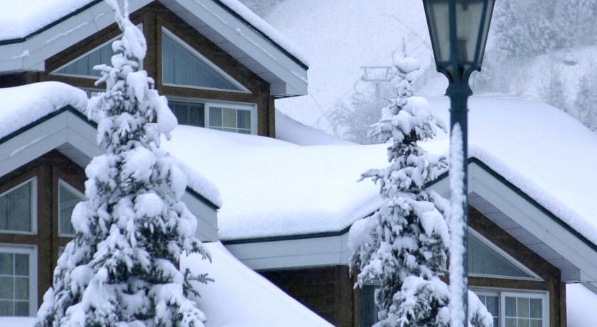 Manoir Saint-Sauveur Hotel Exterior photo